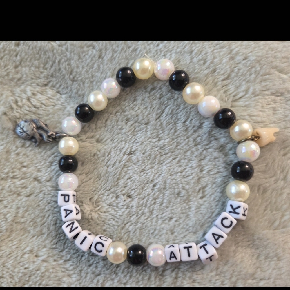 Black and White Beaded Kids Bracelet